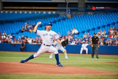 Jul 23, 2014; Toronto, Ontario, CAN; Toronto Blue Jays starting Pitcher R.A. Dickey (43) pitches against Boston Red Sox in the 1st innings at Rogers Centre. Mandatory Credit: Peter Llewellyn-USA TODAY Sports