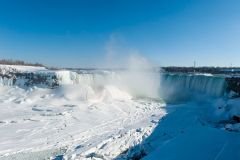 Frozen Niagara falls - Horseshow falls from the Canadian side.
